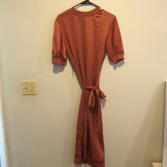 Pink satin/silk dress by who what wear - Picture 1 of 4